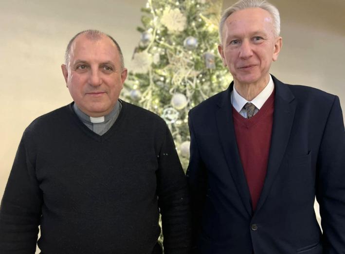 Ponad 800 paczek trafiło do Polaków w Ukrainie /AUDIO/